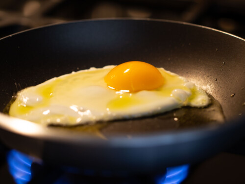 Fried Egg on Cast Iron: Perfect Crispy Edges Every Time